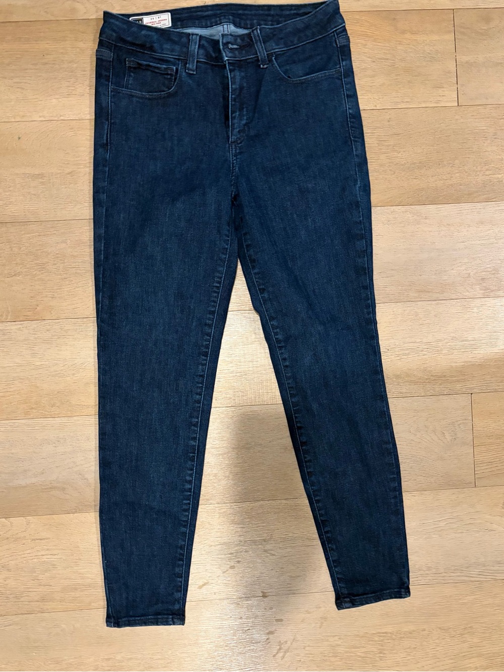 GAP Women’s Dark Indigo Skinny Jeans